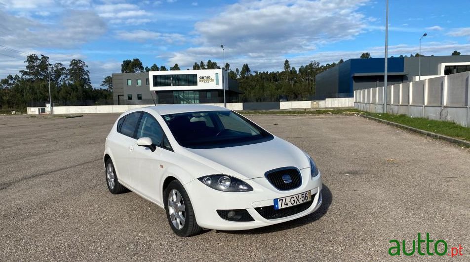 2008' SEAT Leon photo #1