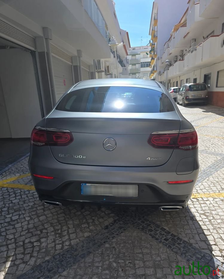 2020' Mercedes-Benz Classe Glc E Coupé 4Matic photo #4