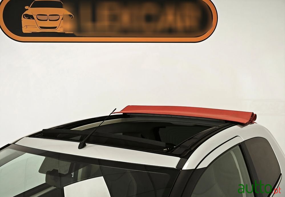 2018' Citroen C1 1.2 Vti Shine photo #5