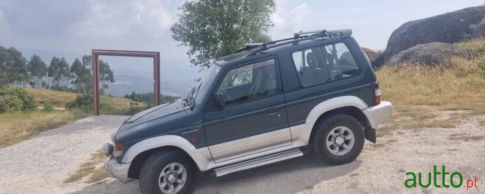 1996' Mitsubishi Pajero 2.5 Tdi Gls photo #1