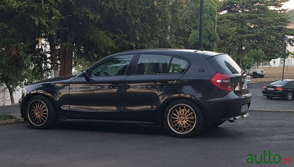 2005' BMW 120 photo #1