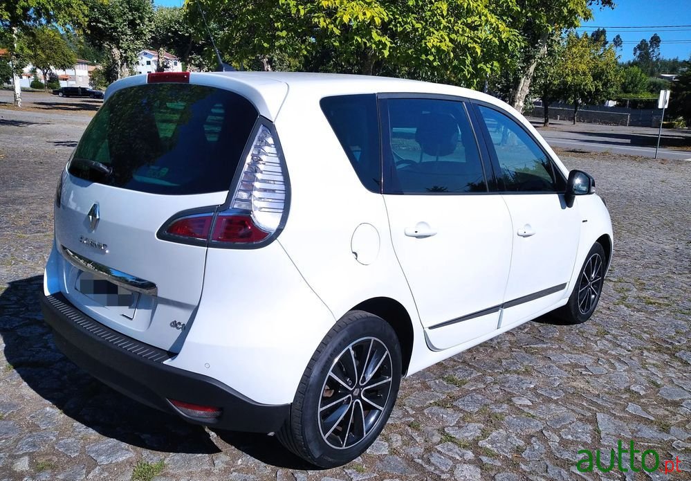 2013' Renault Scenic photo #4