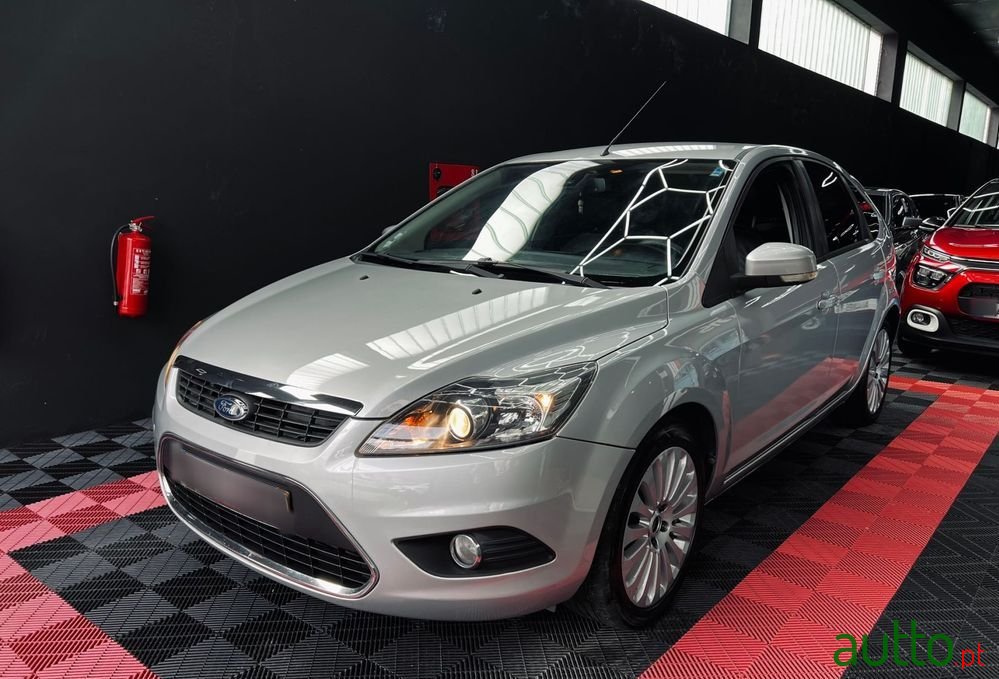 2011' Ford Focus 1.6 Tdci Titanium photo #3