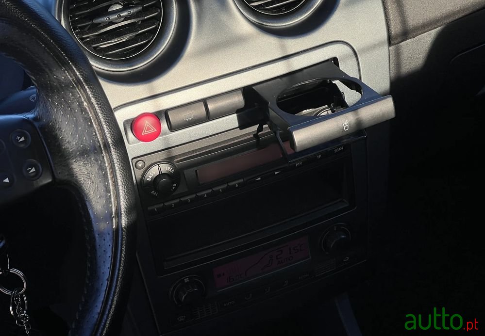 2006' SEAT Ibiza 1.9 Tdi Fr photo #6