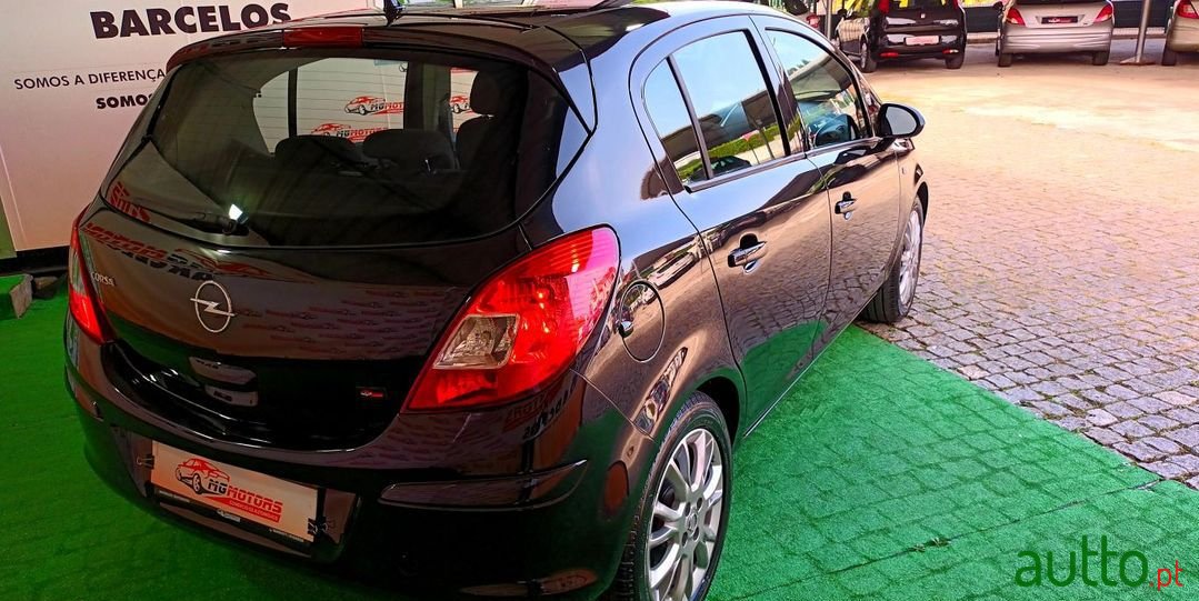 2008' Opel Corsa photo #3