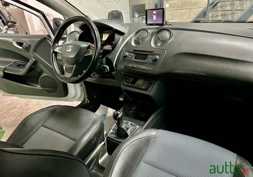 2014' SEAT Ibiza 1.6 Tdi Style photo #6