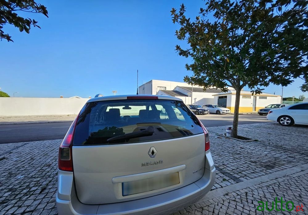 2006' Renault Megane Break photo #3
