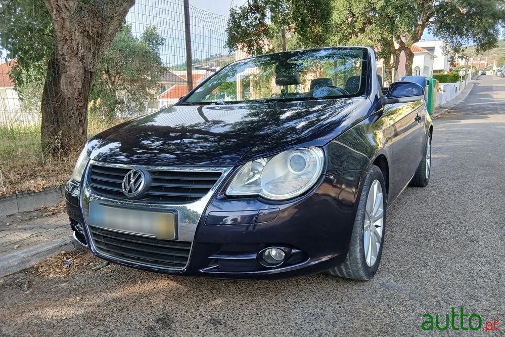 2006' Volkswagen Eos photo #3