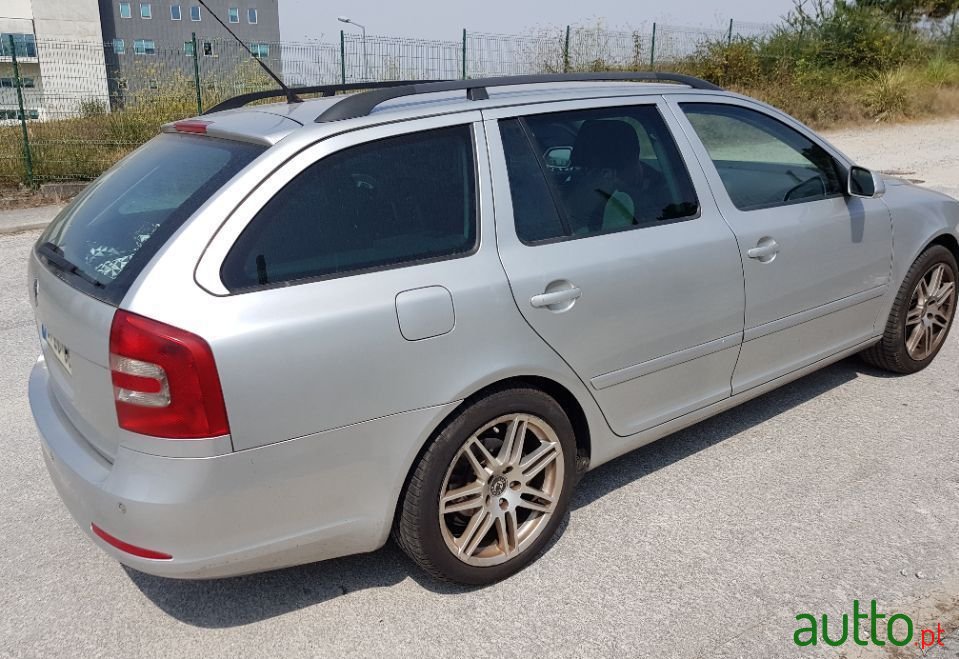 2007' Skoda Octavia Break photo #4