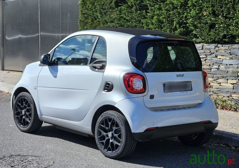 2021' Smart Fortwo Eq Passion photo #3