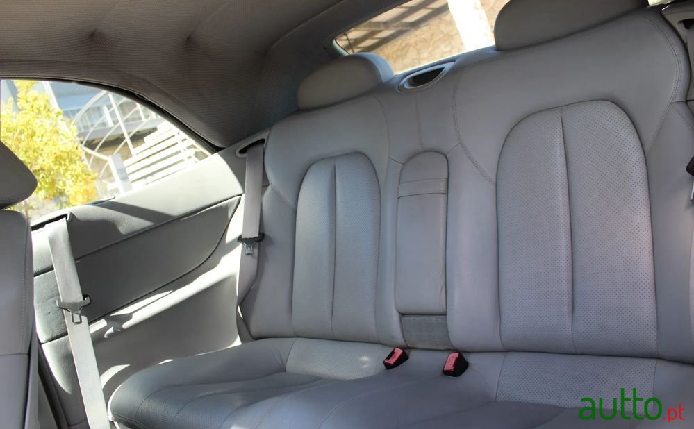 2002' Mercedes-Benz CLK 230 photo #6