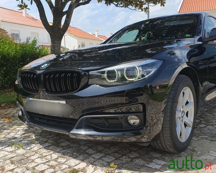 2018' BMW Série 3 D photo #2