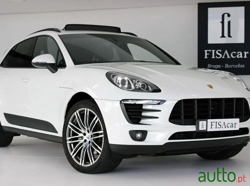 2015' Porsche Macan S photo #1