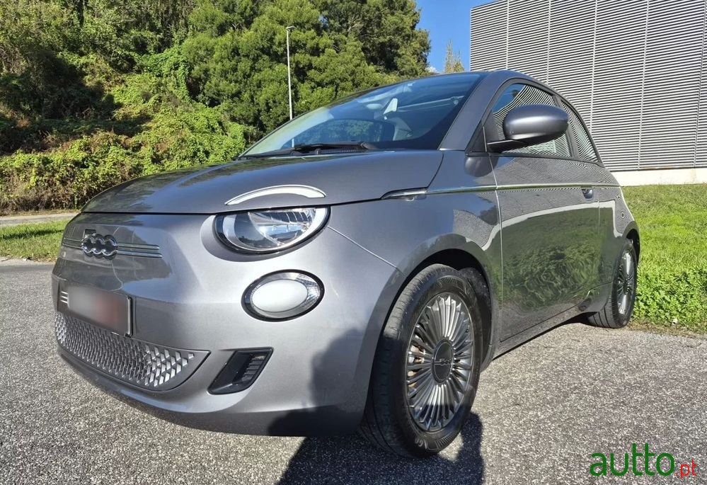 2021' Fiat 500e C Icon photo #6