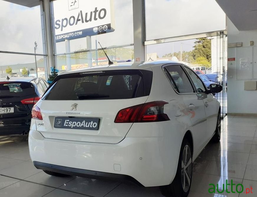 2017' Peugeot 308 photo #3