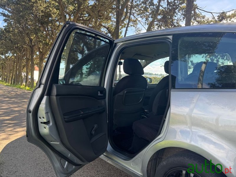 2004' Ford C-MAX photo #4