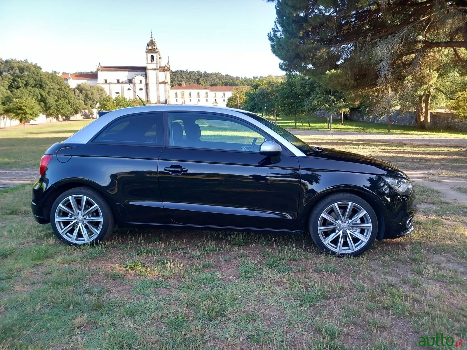 2010' Audi A1 photo #6