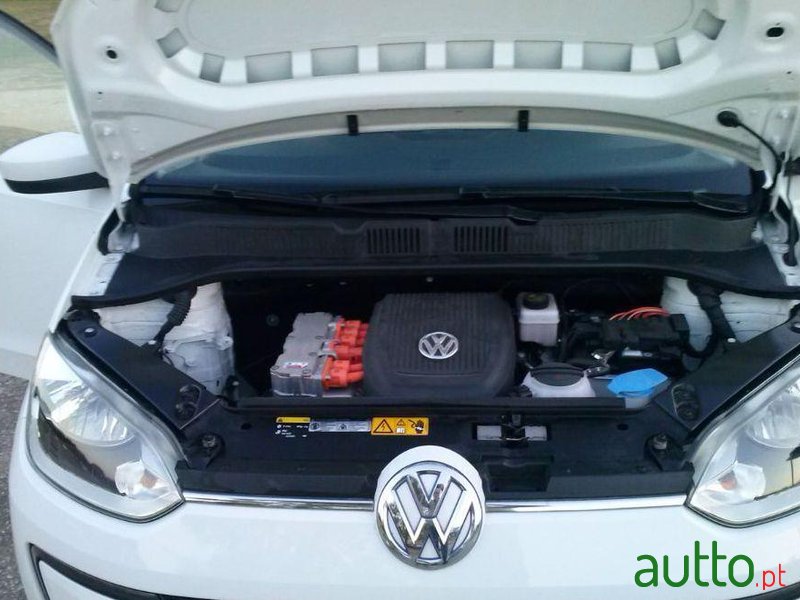 2013' Volkswagen E-Up photo #2