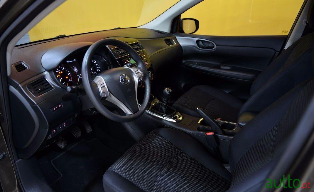 2015' Nissan Pulsar photo #2