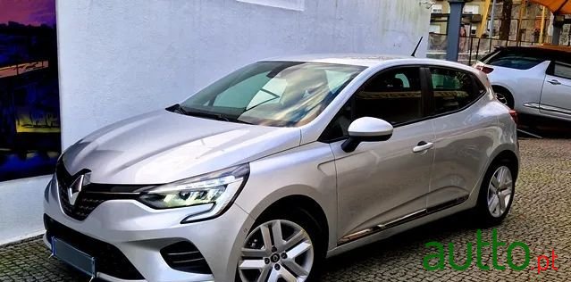 2021' Renault Clio photo #3