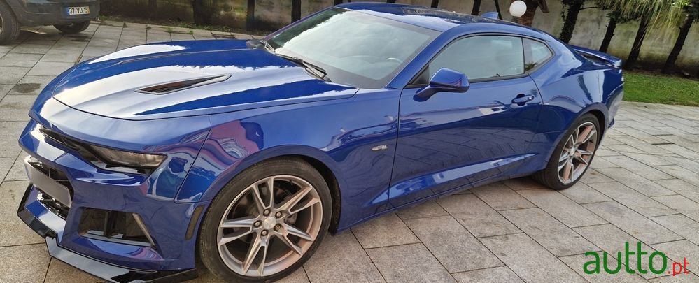 2019' Chevrolet Camaro photo #5