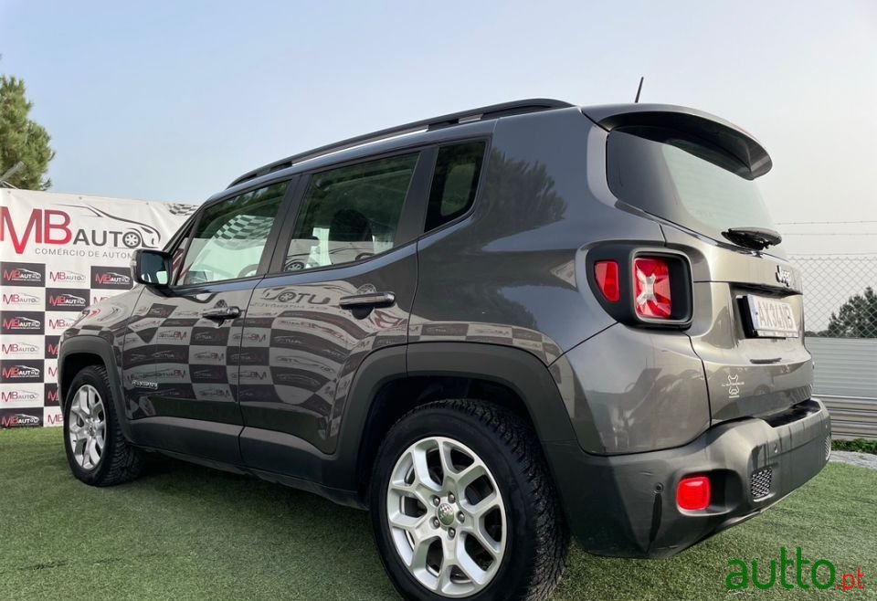 2018' Jeep Renegade photo #3