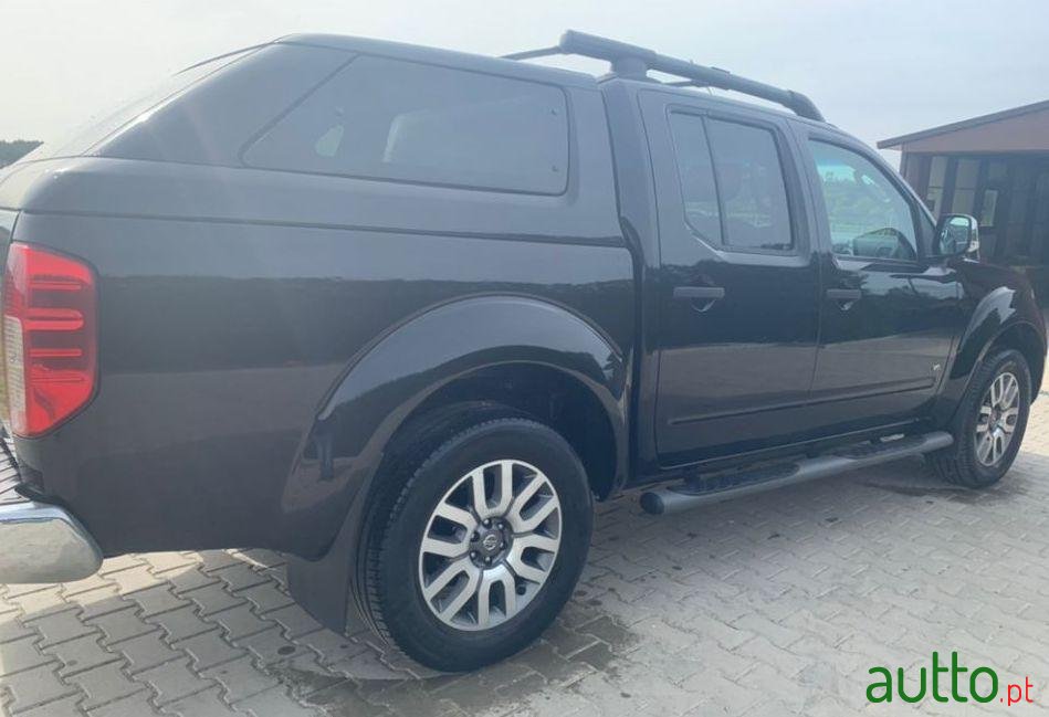 2010' Nissan Navara 3000 V6 photo #2