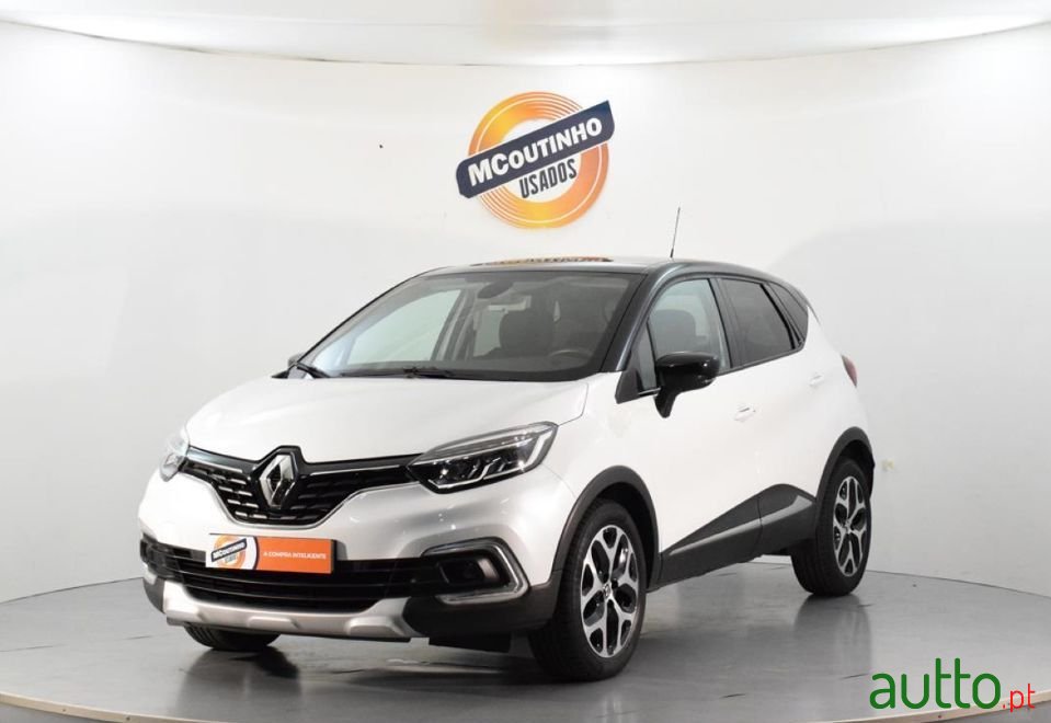 2019' Renault Captur photo #1