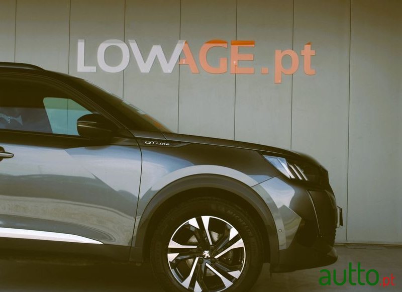 2020' Peugeot 2008 Gt Line photo #5