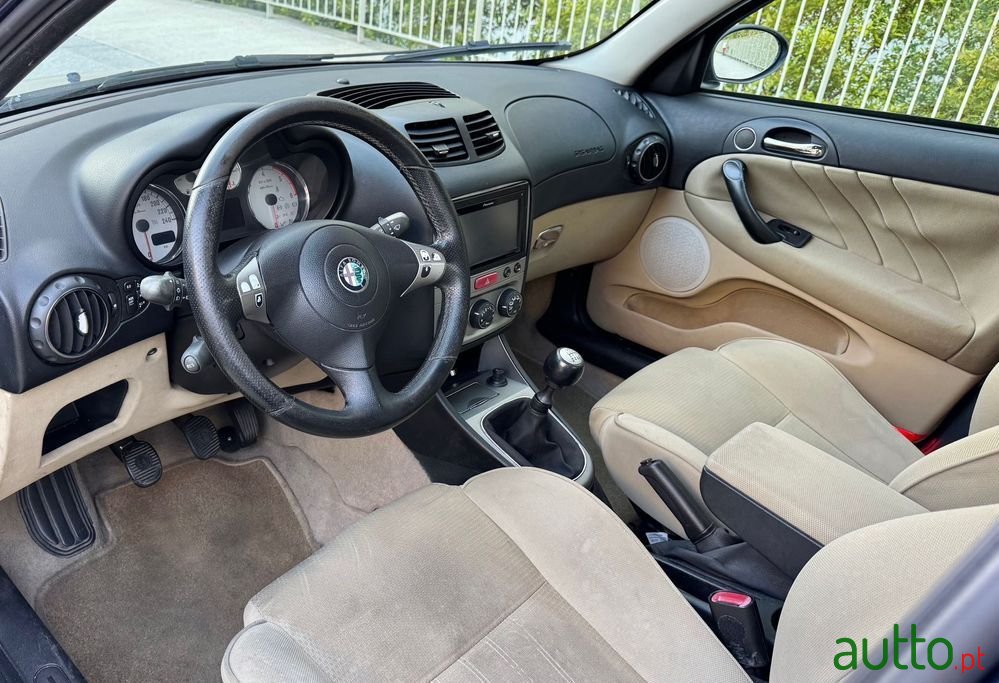 2007' Alfa Romeo 147 photo #5