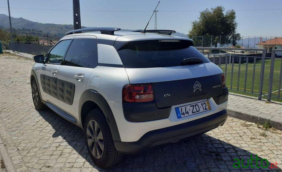 2015' Citroen C4 Cactus photo #3