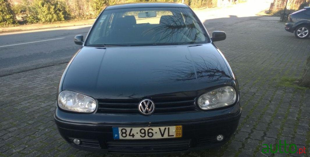2003' Volkswagen Golf 1.9 Tdi Generation photo #1