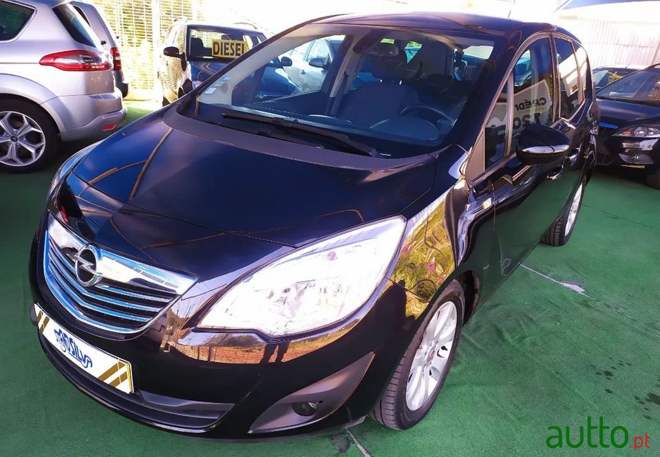2011' Opel Meriva photo #3