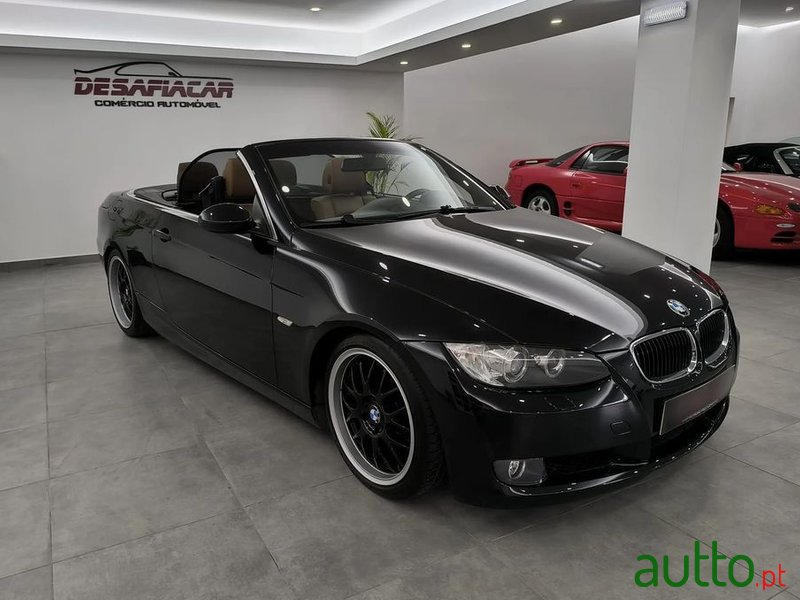 2009' BMW Série 3 I Cabrio photo #4