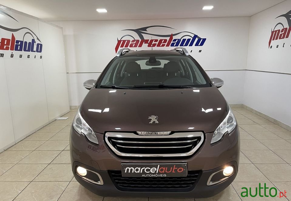 2014' Peugeot 2008 photo #2