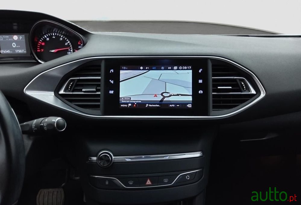 2020' Peugeot 308 Sw photo #5