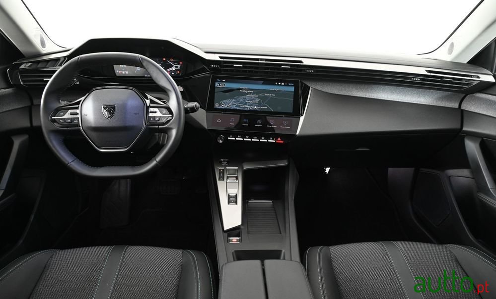 2024' Peugeot 308 photo #3