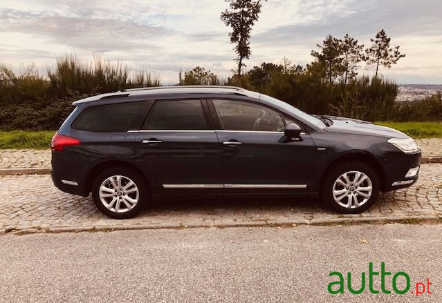 2014' Citroen C5 Tourer photo #1