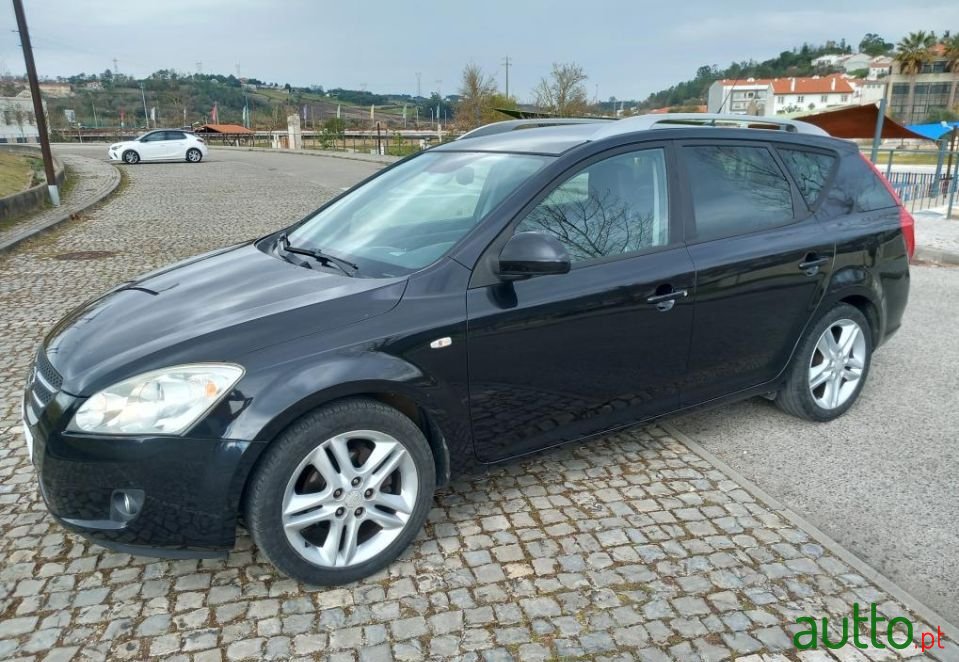 2008' Kia Ceed Sw photo #3