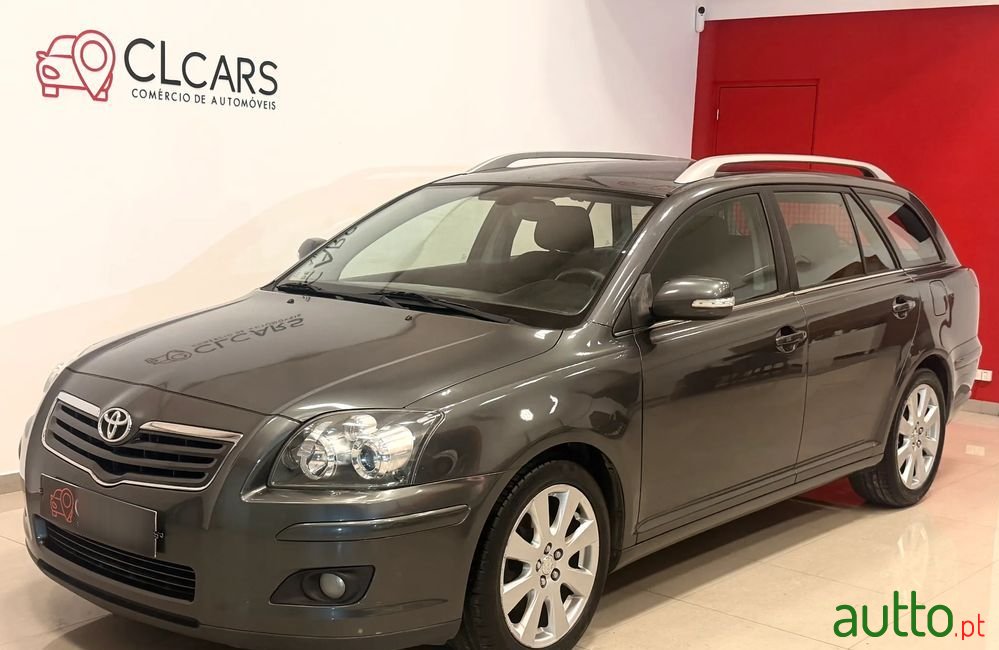 2007' Toyota Avensis Sw photo #2