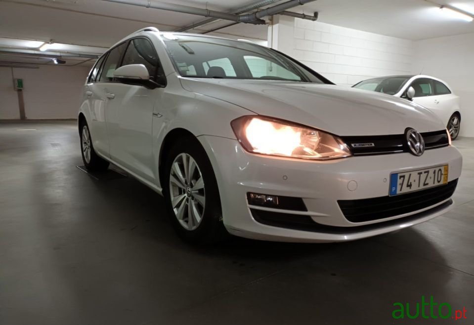 2014' Volkswagen Golf Variant photo #6