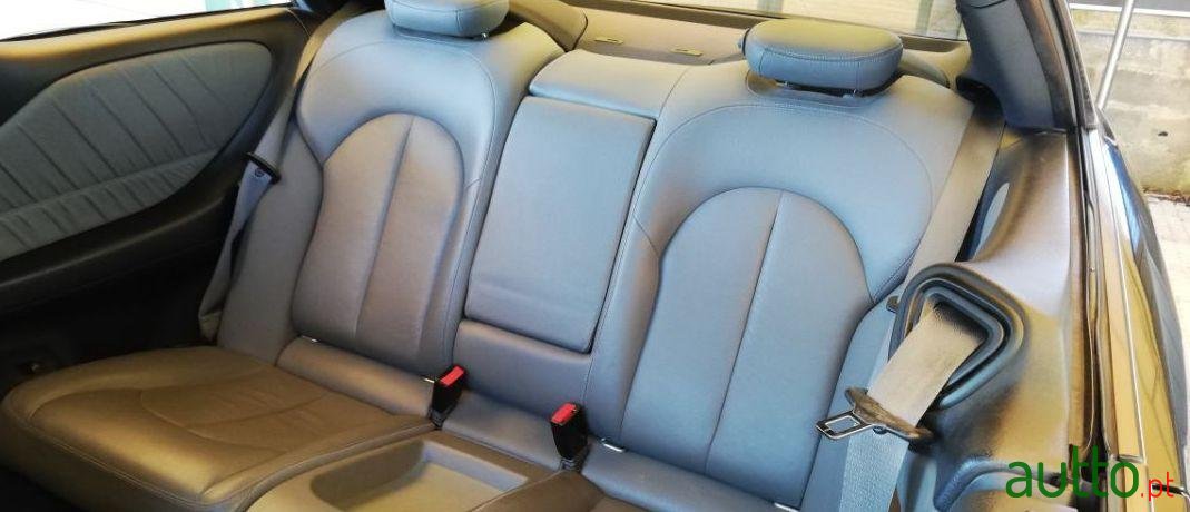 2007' Mercedes-Benz Clk-220 photo #5