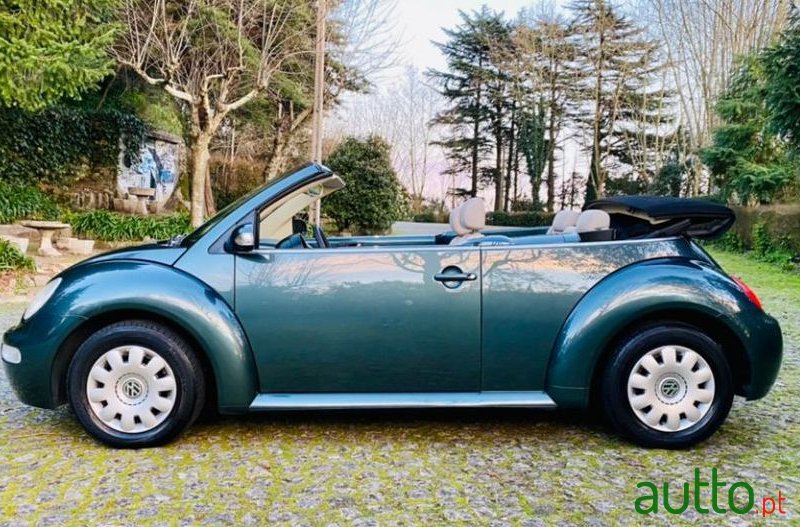 2005' Volkswagen New Beetle Nacional photo #5