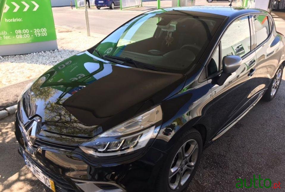 2016' Renault Clio photo #2