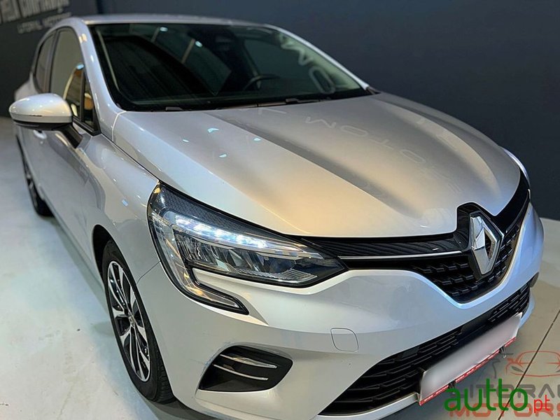 2020' Renault Clio photo #3