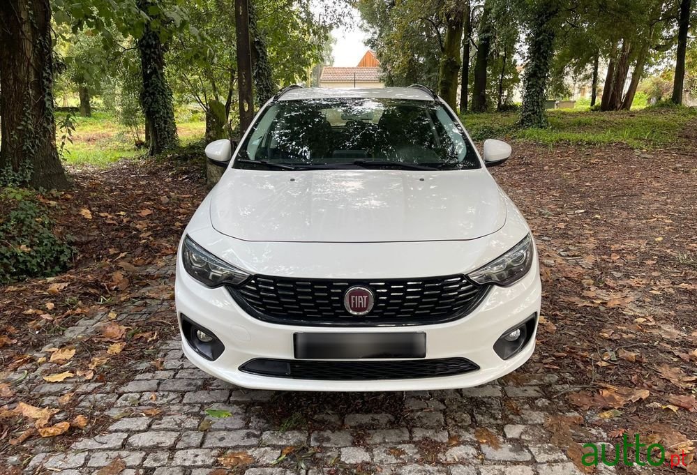 2018' Fiat Tipo Station Wagon photo #2