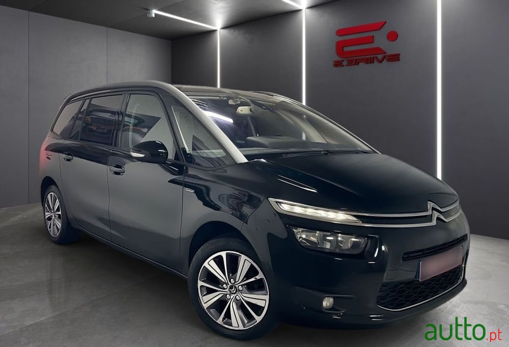 2016' Citroen C4 Picasso photo #4