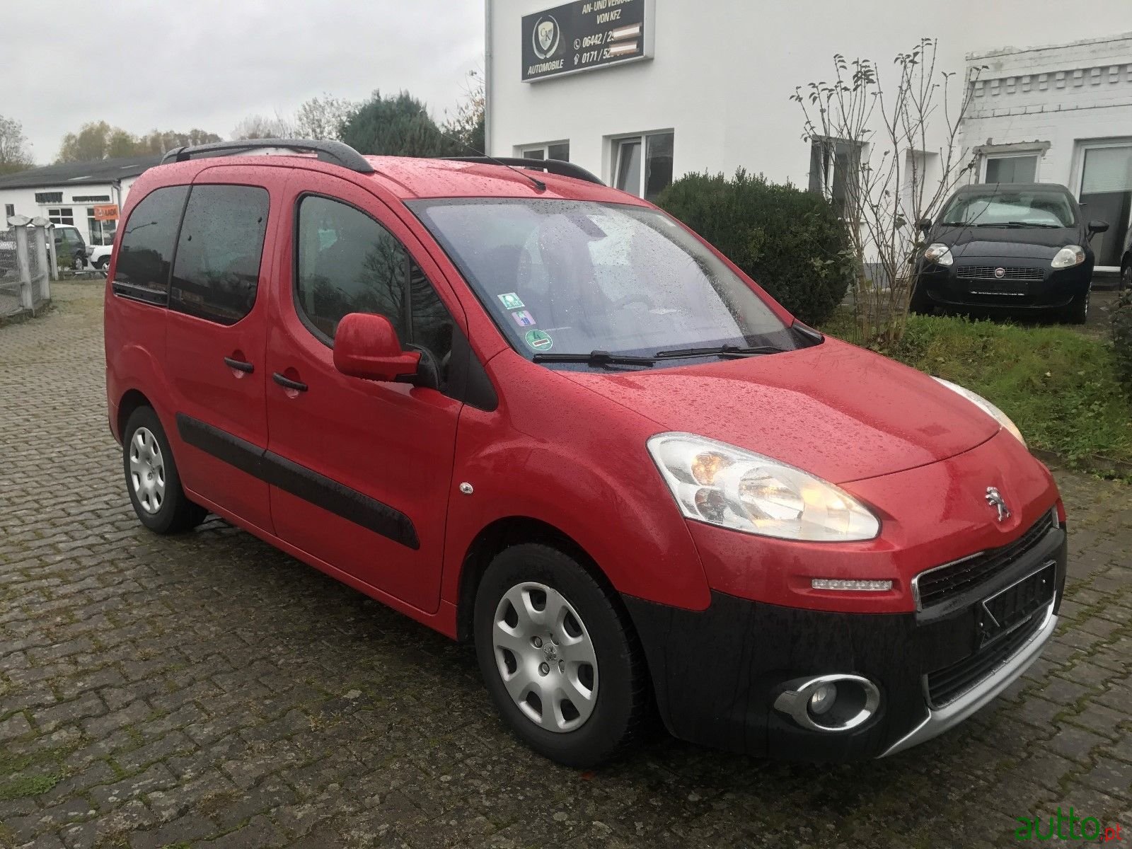 2013' Peugeot photo #2