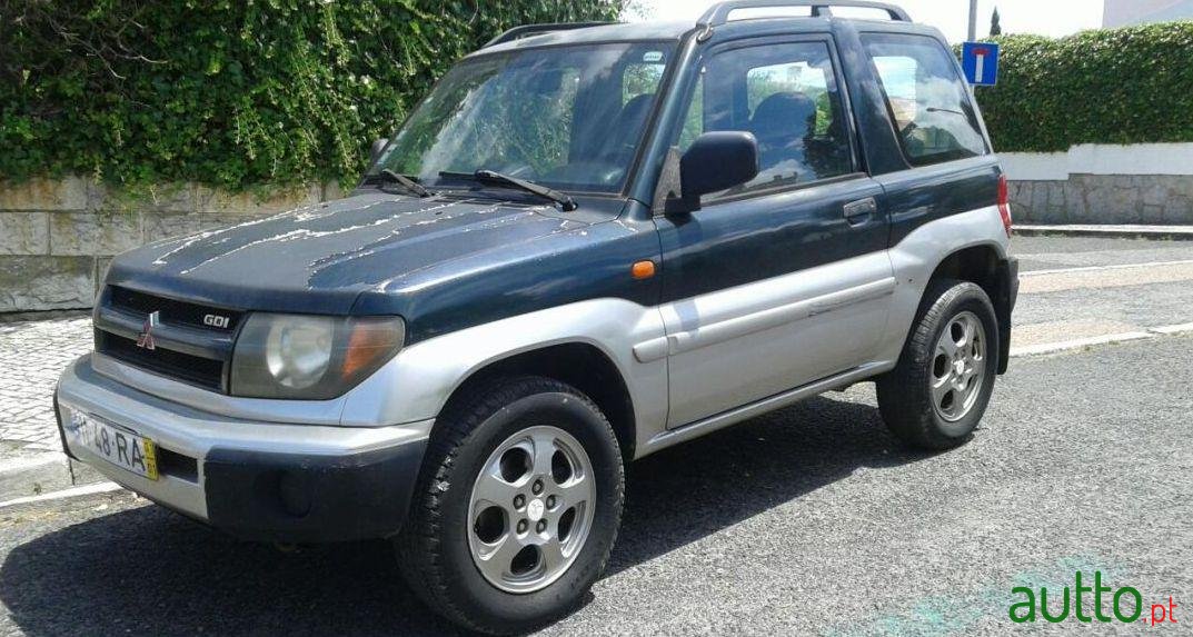 2000' Mitsubishi Pajero 1.8 Gdi photo #1