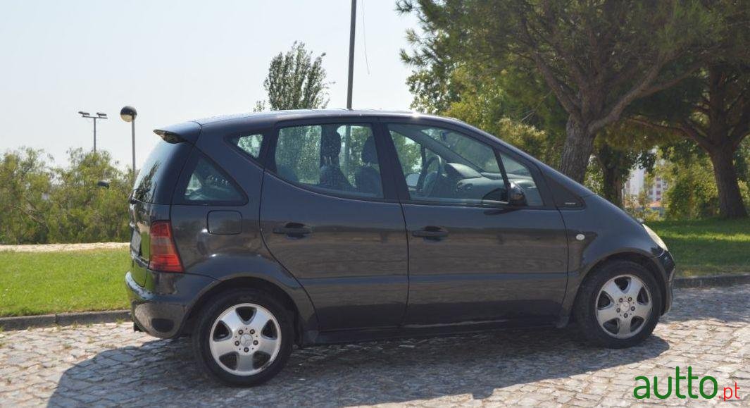 1999' Mercedes-Benz A-170 Cdi photo #2